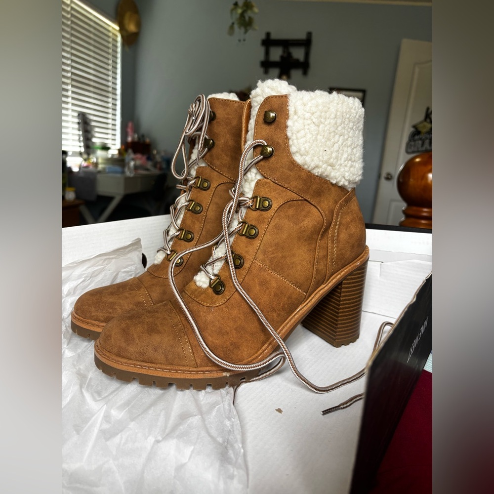 Nine West Boot/Heel